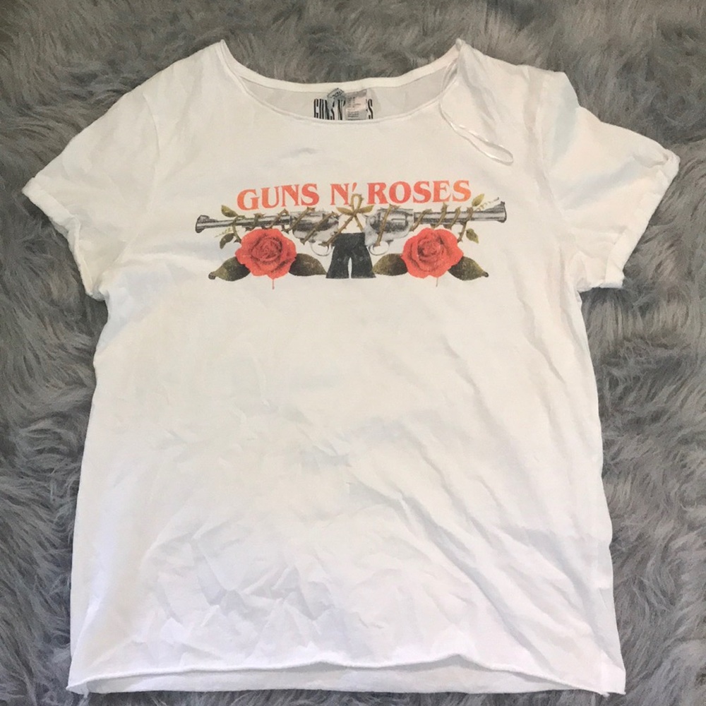 Guns N’ Roses white tee